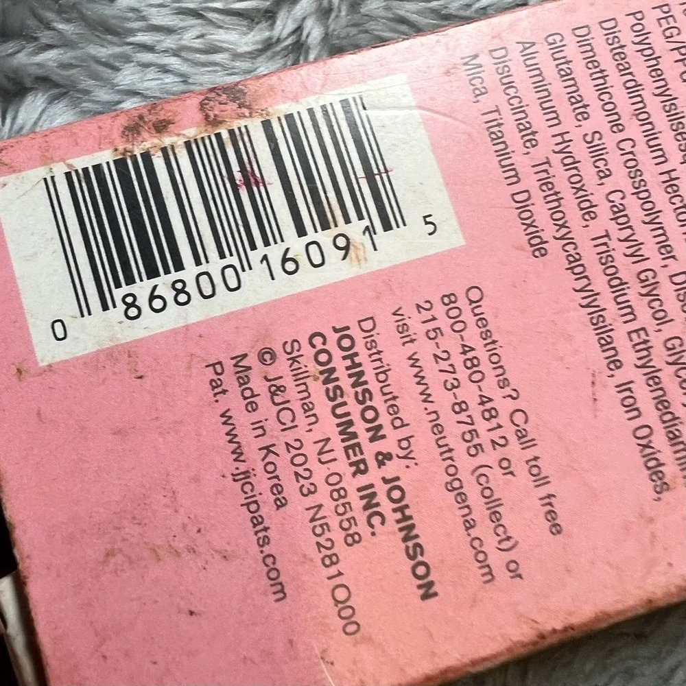 Neutrogena Glow Perfector Pen‎ Deep 0.1 Oz Tan Radiant Makeup Hydrating Flawless